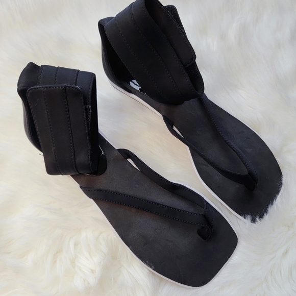 Jeffrey Campbell Dribble Ankle Strap Flip Flop - Picture 3 of 5